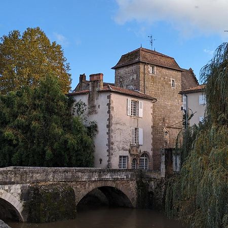 Bed and Breakfast Manoir Des Comtes Confolens Exteriér fotografie